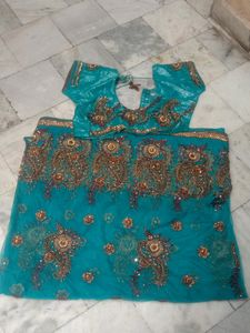heavy trendy Embroidery Work net saree