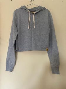 Campus Sutra Grey Cropped Hoodie