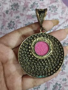 Sparkling Pink Round Pendant Necklace