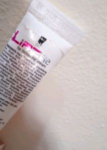 Lipzlite Lip Lightening Cream