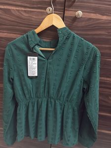 Elegant Emerald Green Textured Top