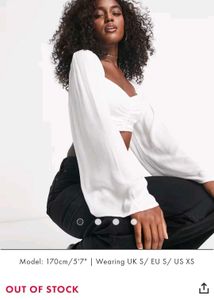 Chic White Cropped Puff Sleeve Top