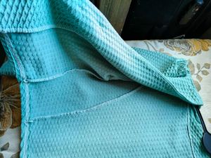 Green textured Puff Sleeve shrug