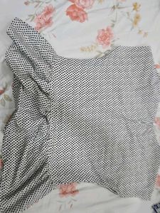 4 black and white tops
