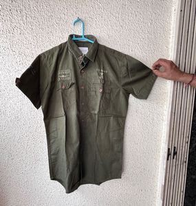 Men's U.S. Navy Short Sleeve Shirt new wdt tag