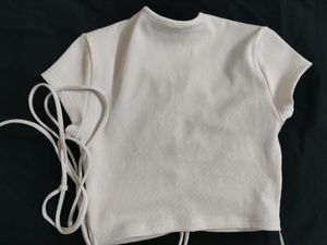 H&amp;M New White Ribbed Cinched Crop Top