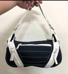 DKNY Quilted Y2k trending Baguette