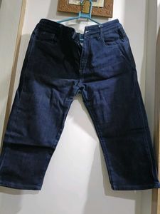 Dark Wash Cropped capri