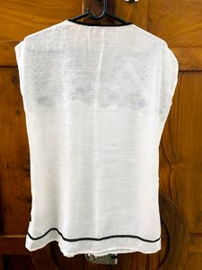 109°F White Embroidered Top (Women)