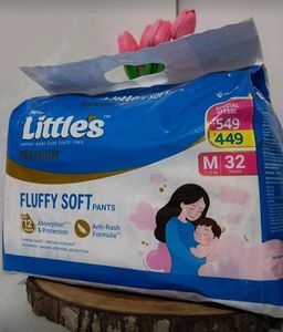 2 Packs Of 32 Little's Premium Diapers - M