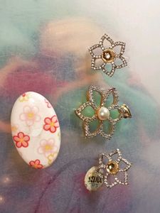 Sparkling Flower Charms & Pendant
