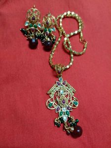 Necklace With Earrings ✨✨