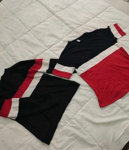 Sweatshirt + tee striped combo