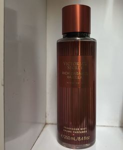 Victoria's Secret Rich Caramel Vanilla mist