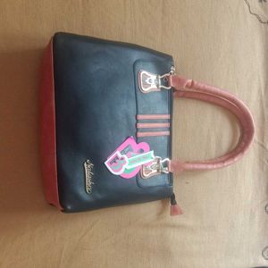 Stylish Black & orange Handbag