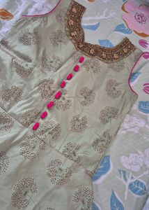 Elegant Dandelion Print Kurta Set