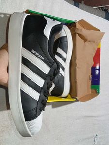 Adidas Superstar Sneakers