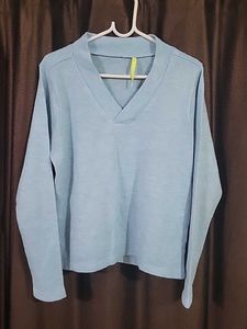 Dressberry Blue Solid Pullover