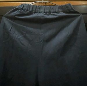 Elegant Navy Blue Wide-Leg Pleated Pants 💙✨