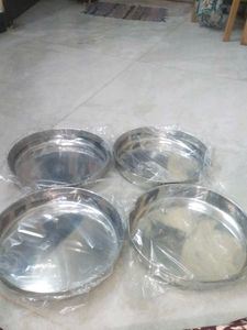New 4 pc Stainless Steel Dinner Plate