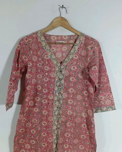 Pink floral print kurta