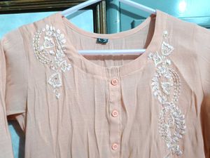 Elegant Peach Kurta with Embroidery 🍑