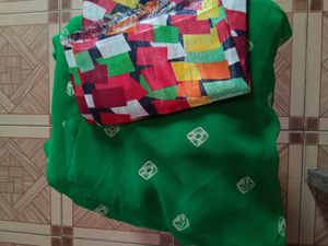 New Bandhej Print Saree With Blouse Piece
