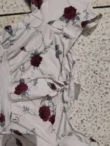 Elegant vintage style Floral Print Tie-Front Top
