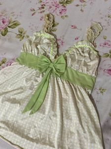 Gingham green bow top