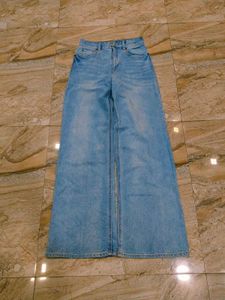 Light Wash Wide Leg Jeans