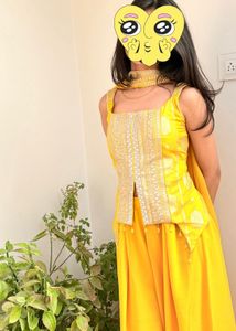 Padded Yellow Embroidered corset top bottom with D