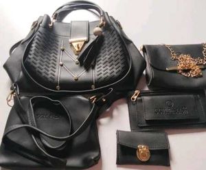 Chic Black Handbag Set