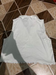 zudio white tank top