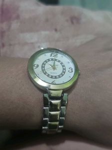 Elegant Gold and silver Tone Quartz Watch