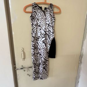 Chic Leopard Print Bodycon Dress