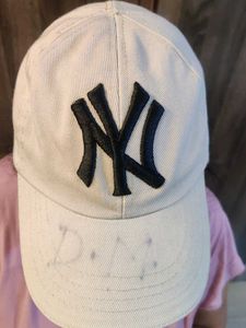 Set of 2 caps