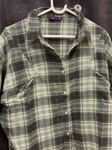 Green Plaid Button-Up Shirt size M/L
