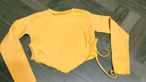 Ribbed Full Sleeves Crop Top