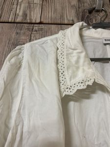 Elegant White Lace Collar Blouse