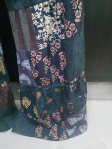Loose Fit Trousers