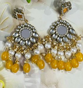 Woman Fancy Party Wear Earrings