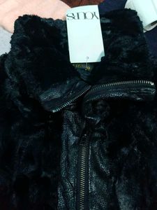 Stylish Black Faux Fur Vest