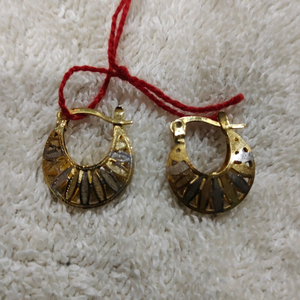 Gold replica earing