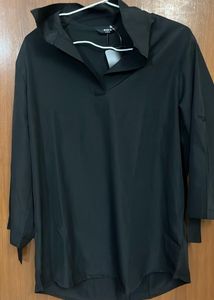 Chic Black Collared Tunic Top