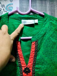Green Kurta with Red &amp; Black Embellishments