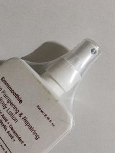 Skin Pampering &amp; Repairing Spray Body Lotion
