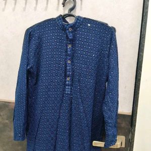 Elegant Blue Kurta with All-over Pattern