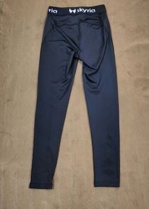 Skyria Brand Black Jaggings