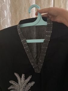 Elegant Black Kurta with Crane &amp; Floral Embroidery
