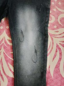 88.Stylish Washed Ripped Jeans